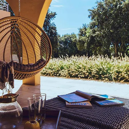 Fantastic In A Haven Near Uzes
